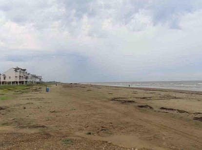 4th image of 4229 Sand Crab Ln