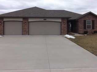 2126 E Milton St, Republic, MO 65738