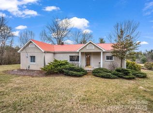 55 Settlers Trl, Mars Hill, NC 28754