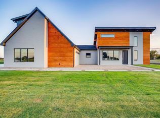 200 Latigo Way, Weatherford, TX 76088