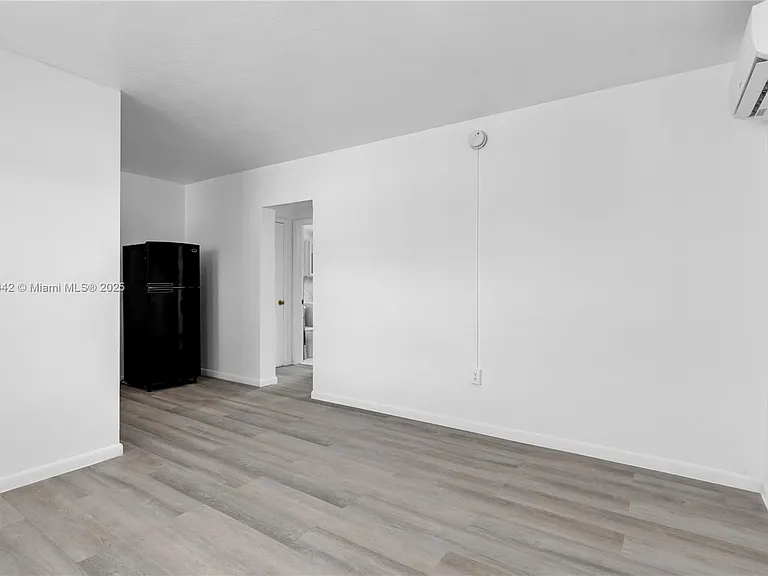 46 NW 62nd St #4 — Photo 18