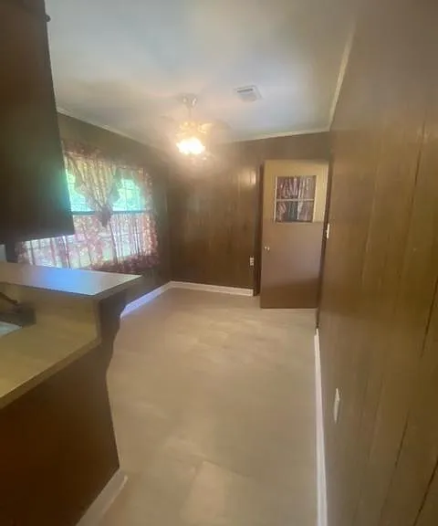 306 Mittie St — Photo 3