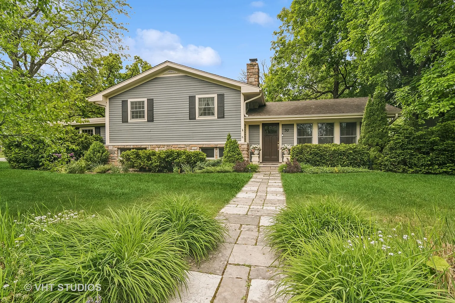 90 Golfview Rd photo 1
