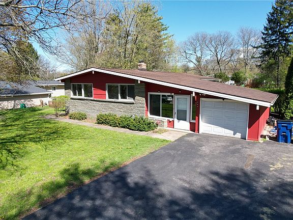 5th image of 648 Pinnacle Rd