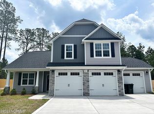 883 Winds Way, Aberdeen, NC 28315
