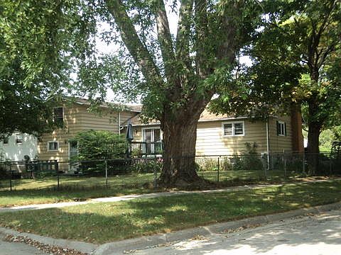 2nd image of 400 W Campbell St