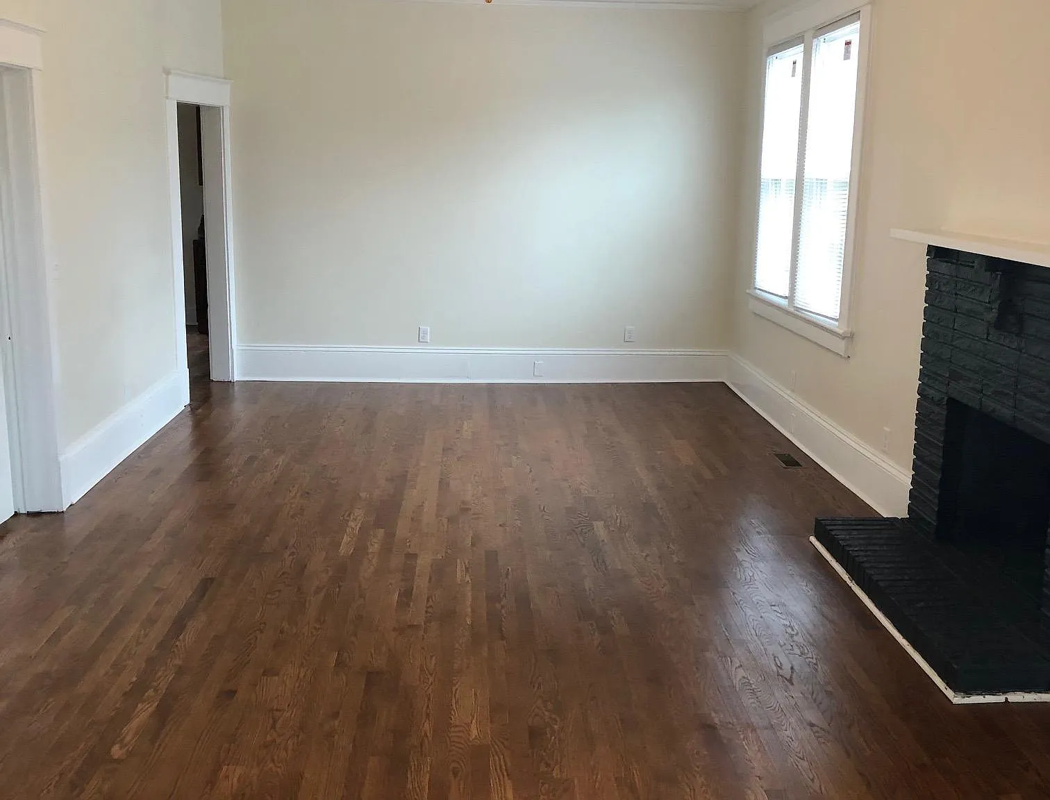 4 bed, 2.5 bath, 2140 sqft, $2,800 — Photo 3