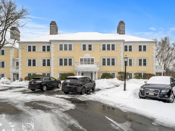 1 Riverview Blvd #209, Methuen, MA 01844