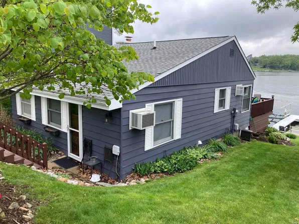 375 Lane 221b Hamilton Lk, Hamilton, IN 46742