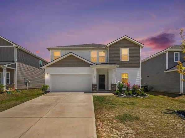 121 Layken Dr, Fountain Inn, SC 29644