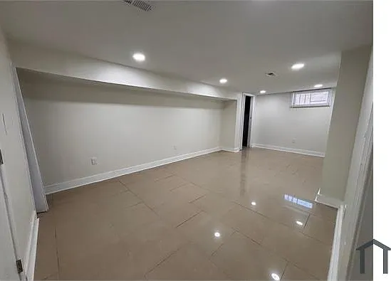 3 bed, $2,100 — Photo 3