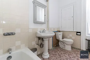 Rented by Bond New York