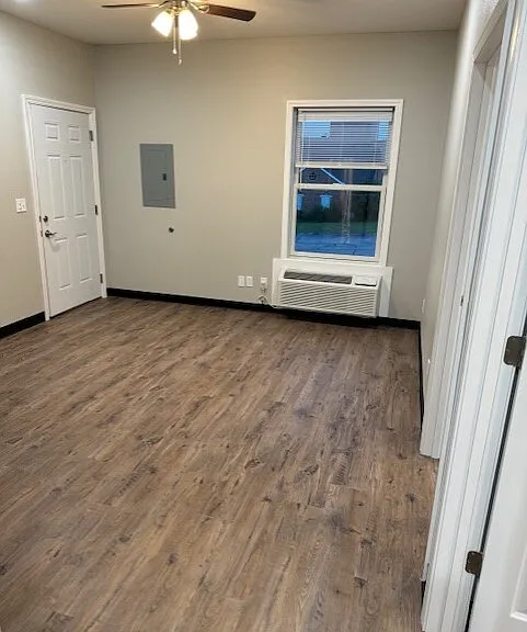 1008 N Rolla St — Photo 5