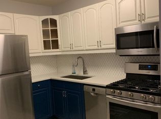 1120 W Armitage Ave APT 202, Chicago, IL 60614