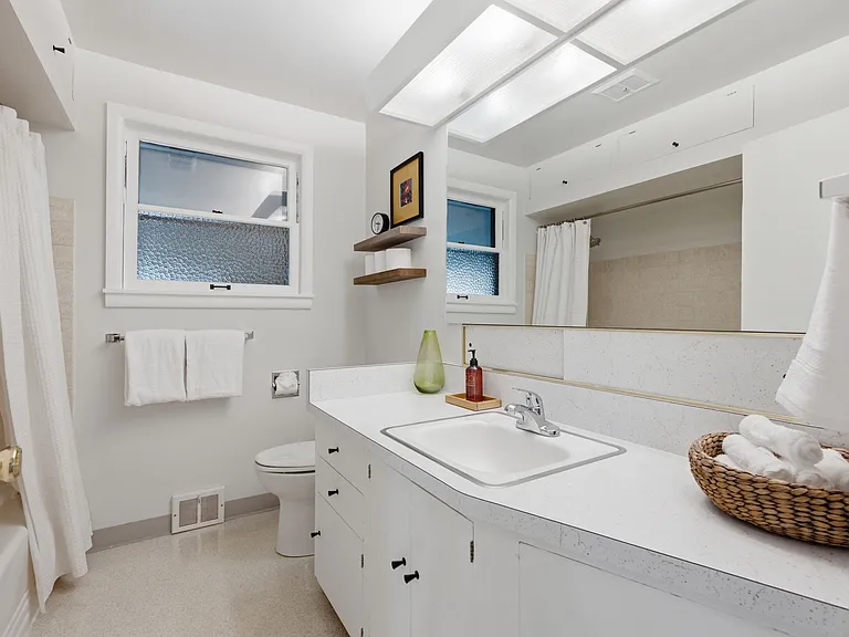 Primary main floor bath