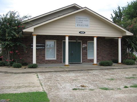 3rd image of 1420 McLain St
