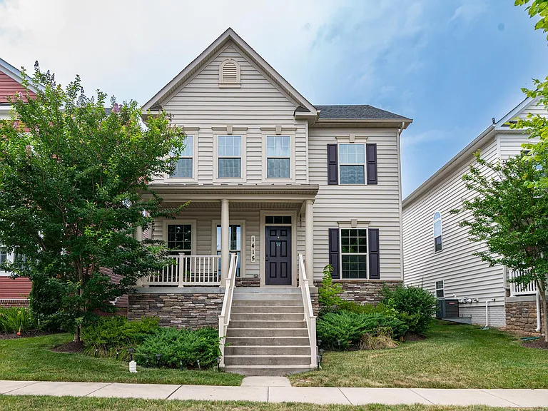 1415 Village Green Way — Photo 1