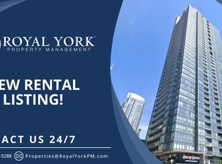 15 Fort York Blvd #3703, Toronto, ON M5V 3Y4
