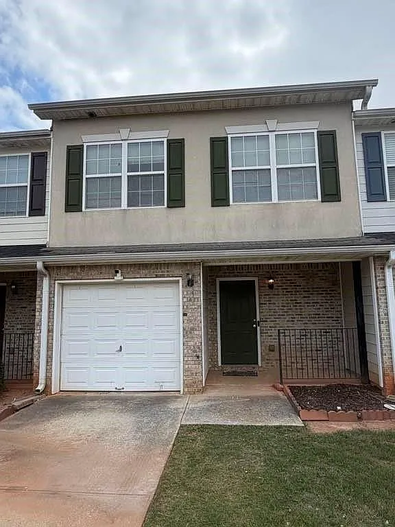 3 bed, 2.5 bath, 1536 sqft, $2,100 — Photo 1