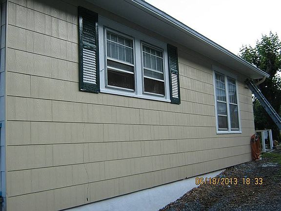 2nd image of 1927 S Lee Ave