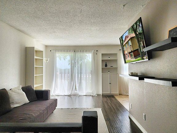 4th image of 5 E Acadia Rd W #22