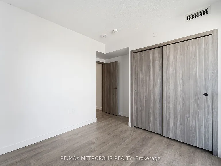 38 Widmer St #2711 — Photo 11