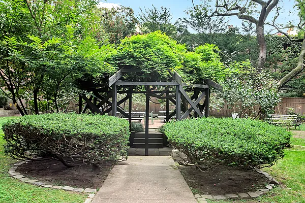 Rented by Corcoran | media 13