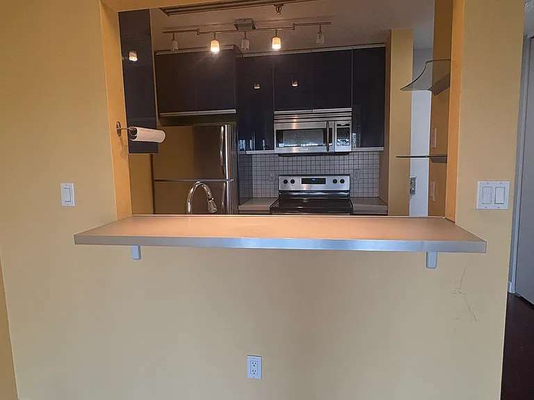 133 Commander Shea Blvd #9 — Photo 9