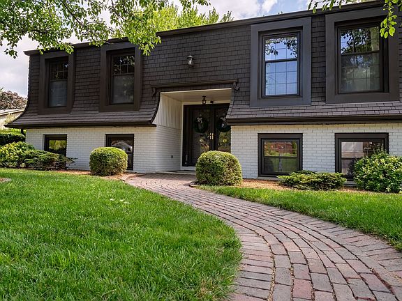 2nd image of 1023 Barton Dr