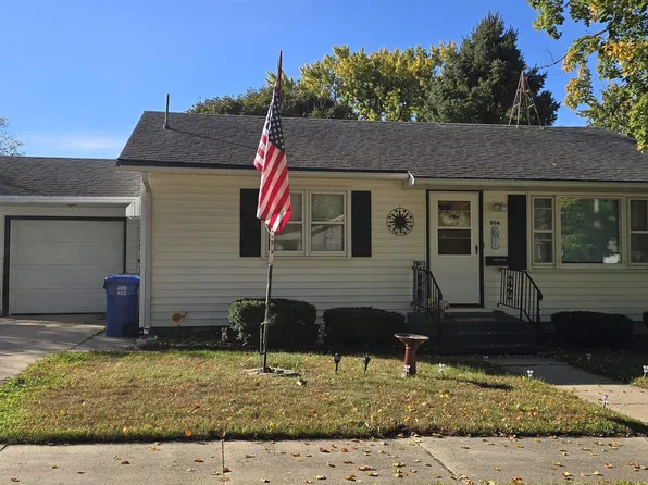 804 2nd St, Charles City, IA 50616