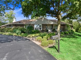 400 Chapel Hill Ln, Northfield, IL 60093