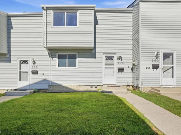 164 Dickinsfield Ct NW, Edmonton, AB T5E 5V8