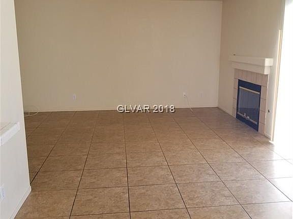 2nd image of 900 Seabury Hill Ct