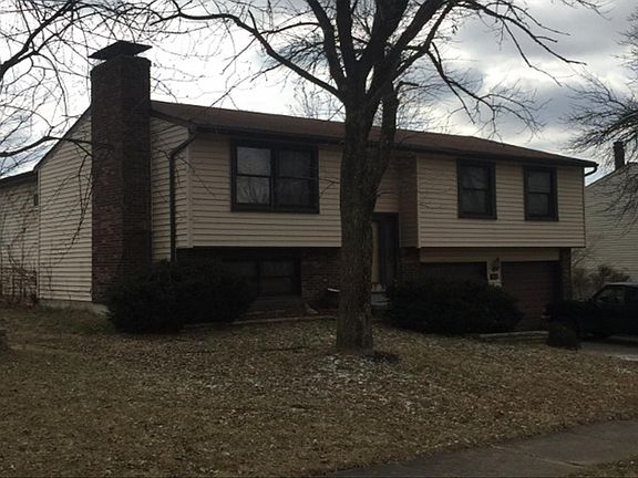 2nd image of 340 Blumen Ln
