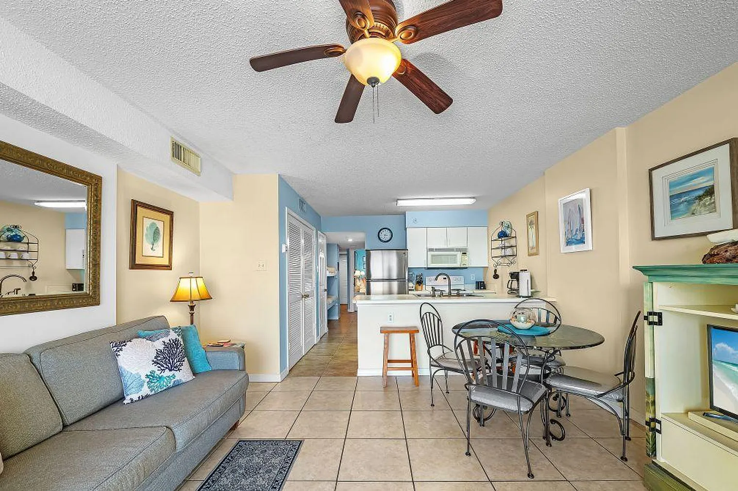 1 bed, 2.0 bath, 796 sqft, $3,562 — Photo 4