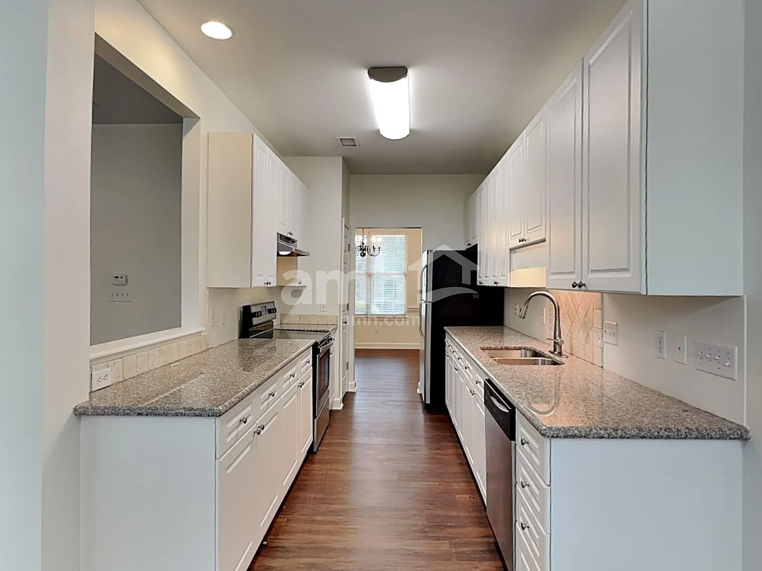 4 bed, 3.5 bath, 1896 sqft, $2,620 — Photo 3