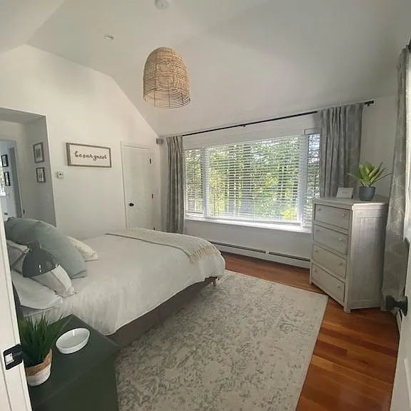 1st floor master bedroom