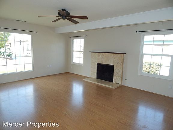 4th image of 8321 Pine Ct