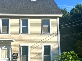 113 Portland Ave, Dover, NH