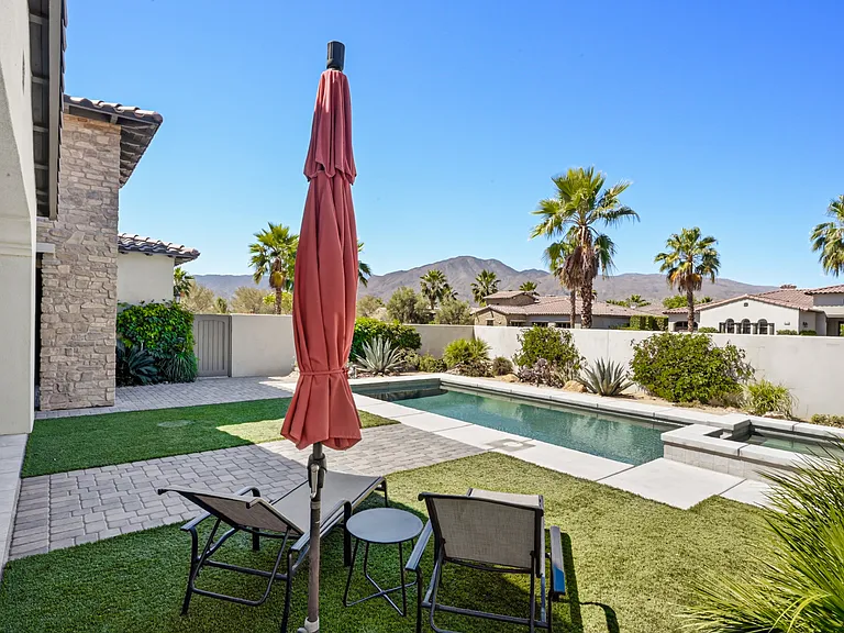 55120 Autumn Valley Ct — Photo 3
