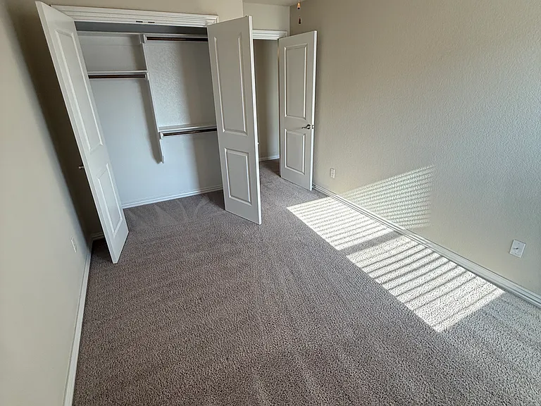 2734 W Kilimanjaro Way — Photo 15