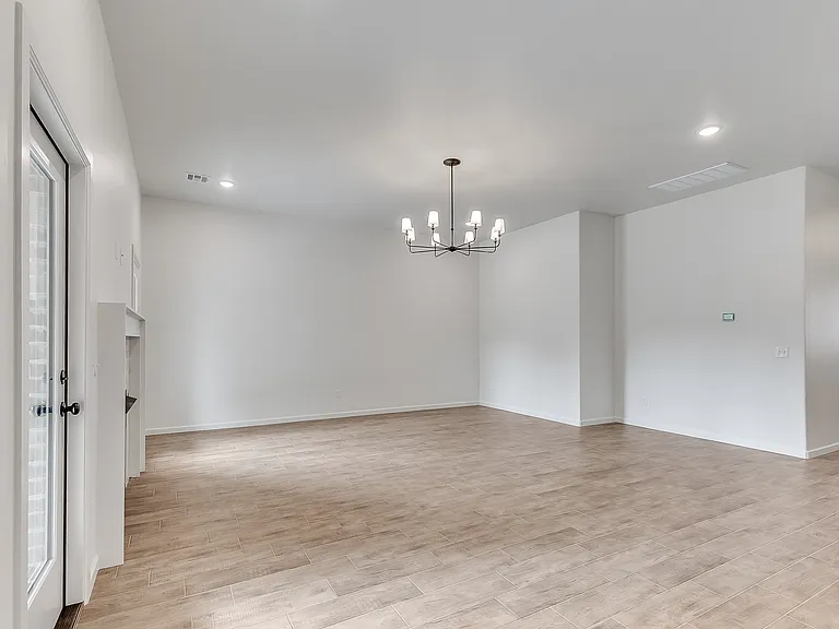 2600 Woods Edge Dr — Photo 18