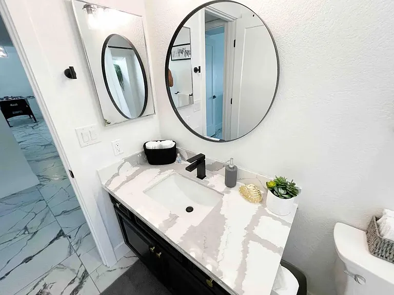 8735 E Culver St — Photo 36