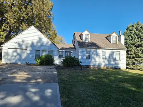 804 E Gudgell Ave, Independence, MO 64055