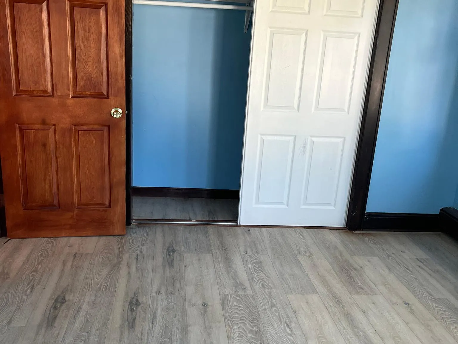 3 bed, 2481 sqft, $3,000 — Photo 2