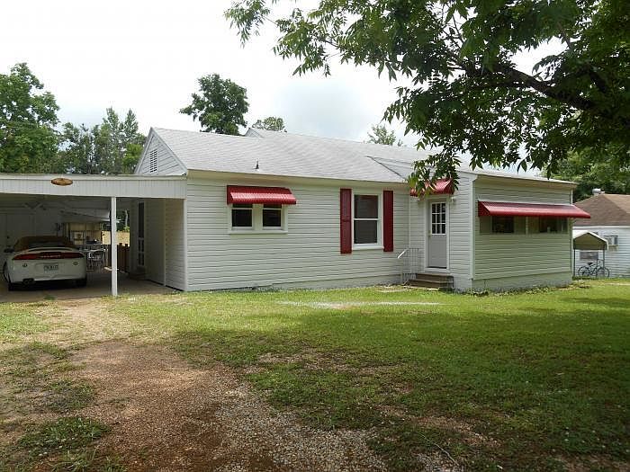 1st image of 811 Marvin Ave