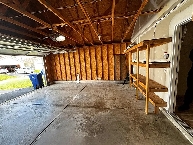 Garage (1)