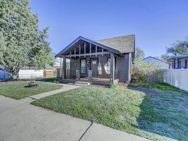 235 E Cornell Ave — Photo 3