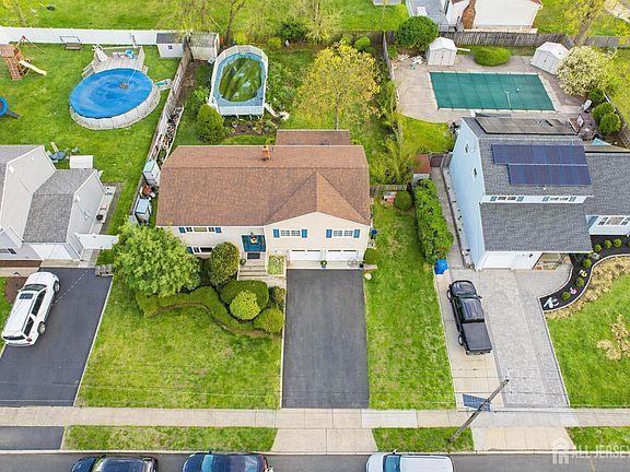 3rd image of 286 Harris Ave