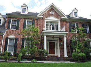 12210 Falls Rd, Potomac, MD 20854